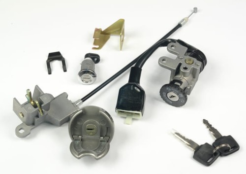 stacyjka 4T + zamki ZE64301.JPG